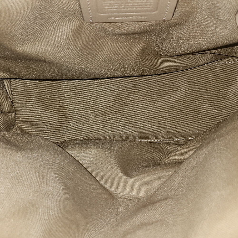 COACH Kacey Satchel/Crossbody Beige and Cream  with Faux Snake Skin  Handles - Picture 11 of 12
